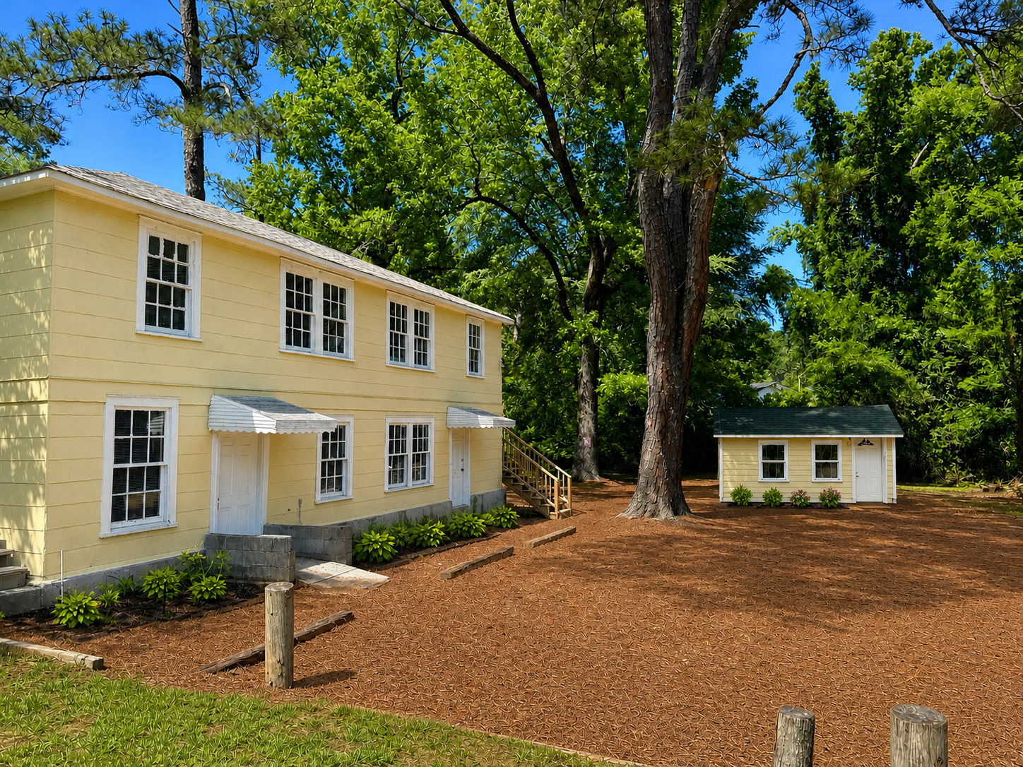 Apartment building and property setting at 1800 18th Court
